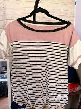 Pilcro Short-Sleeve Striped Crewneck Top in Dusty Pink, White & Black